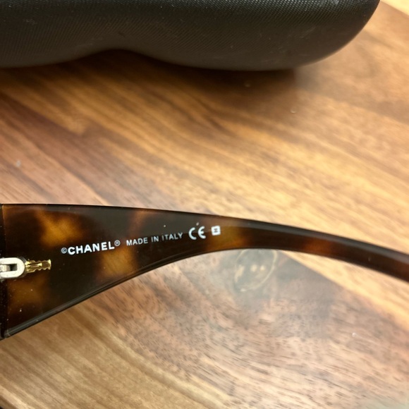Y2K Vintage Chanel Sunglasses- Authentic - Brown Turtle Shell - Picture 6 of 11